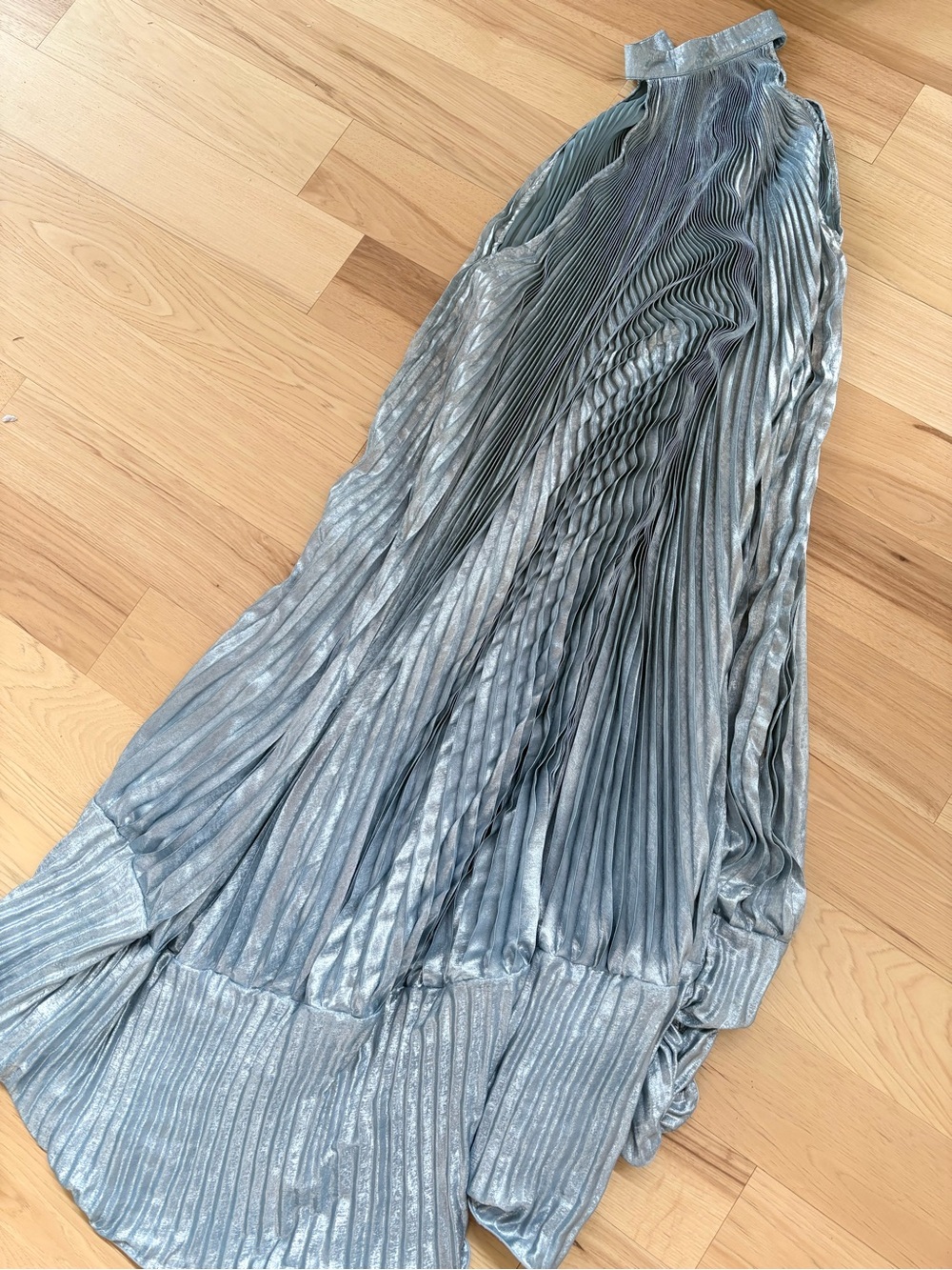 L'IDÉE Mystique Pleated Shimmer Maxi Dress - Picture 2 of 3